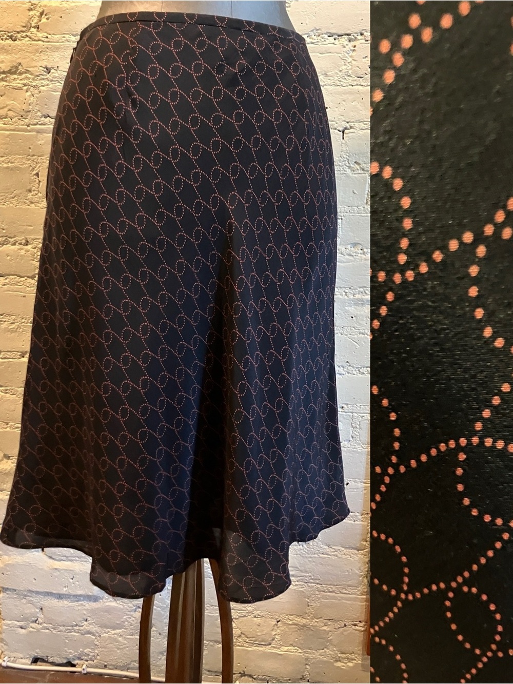 Ann Taylor LOFT vtg 90s Black silk Midi Skirt with Coral Dot Chain Print 10P